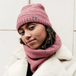 P.A.C. PAC Saloma Neckwarmer - Rose -PAC Verkaufsgeschäft a4c36454ac0061fe14f5855c1bb3598487d85c87 2018 1004 00 003 2